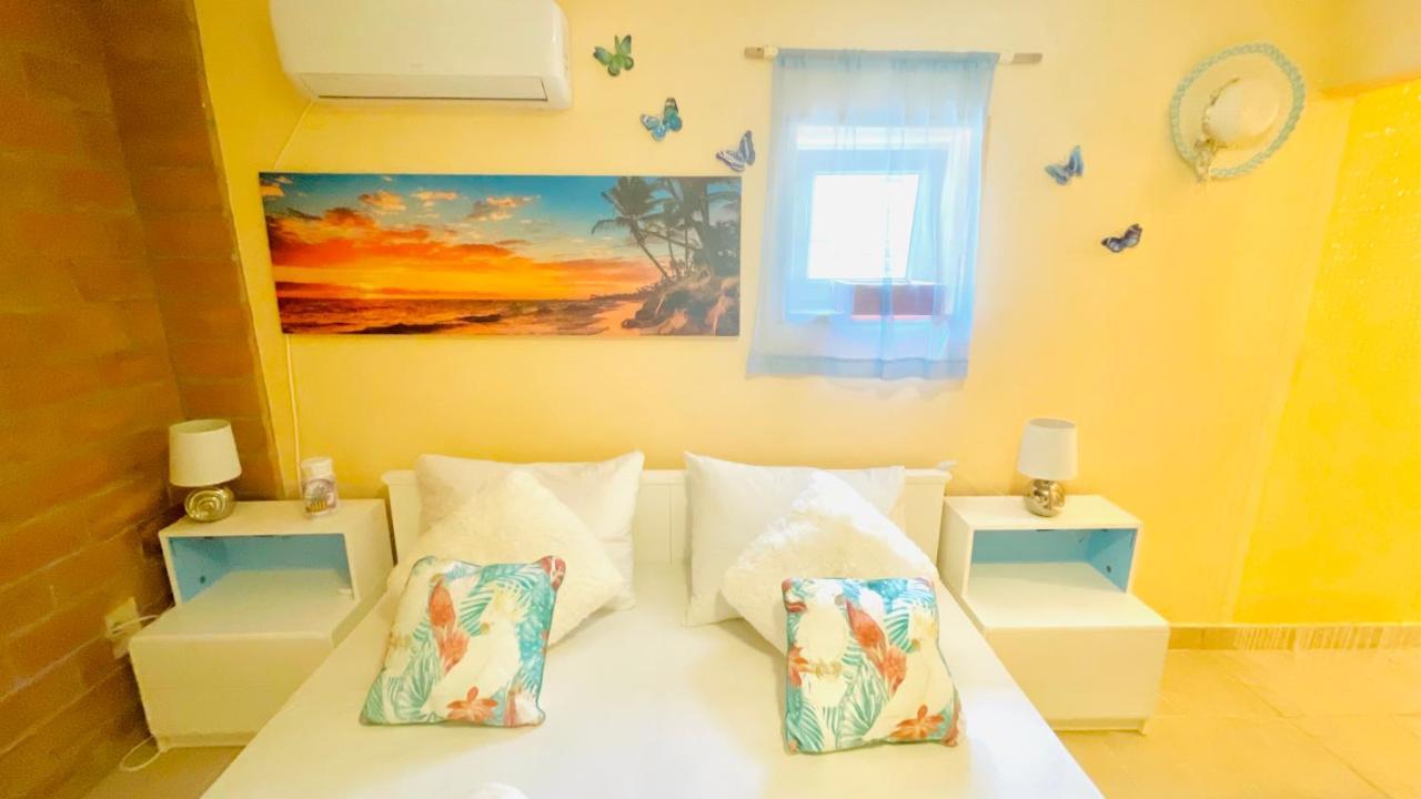 Colorful And Happy Apartment Sukosan - With Parking Bagian luar foto